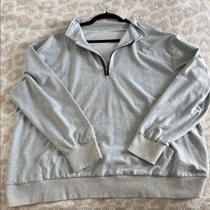 NWOT Woman’s 1/4 Zip lightweight sweatshirt